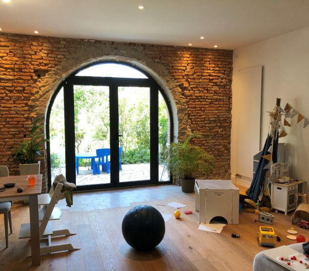 Rénovation complète du sol au plafond d&rsquo;une ancienne maison de village à Cugnaux